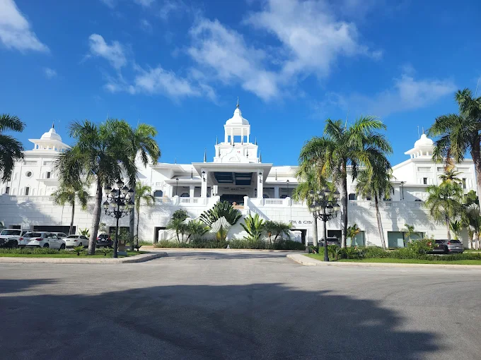 Entretenimiento Riu Palace Bavaro